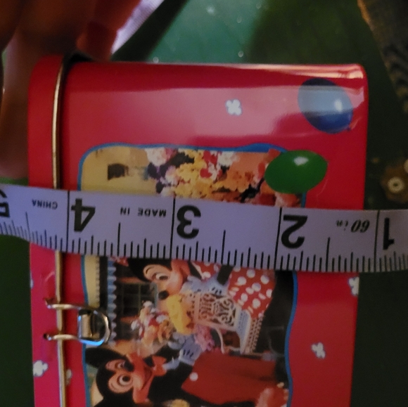 90's Mickey & Minnie metal lock box. - Picture 7 of 7